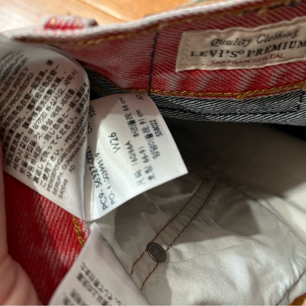 Colorful Women's Levi’s Denim Jean Shorts Colorblock 26 - Picture 3 of 4